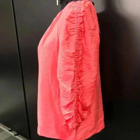 Marc New York 3/4 ruched sleeve, gold zipper detail, top - cayenne - Picture 4 of 11